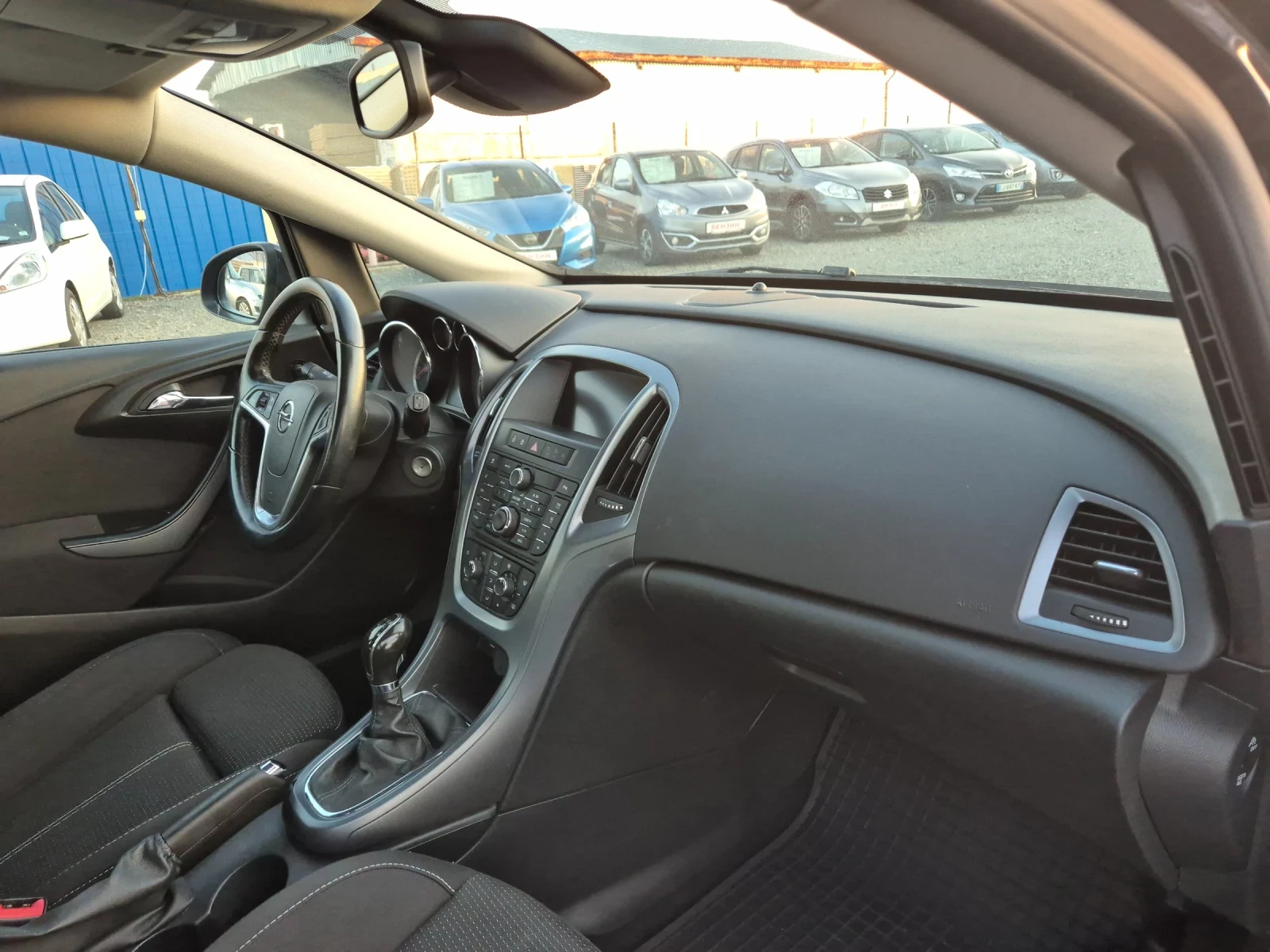 Opel Astra 2015г., снимка 12 - Автомобили и джипове - 53939078