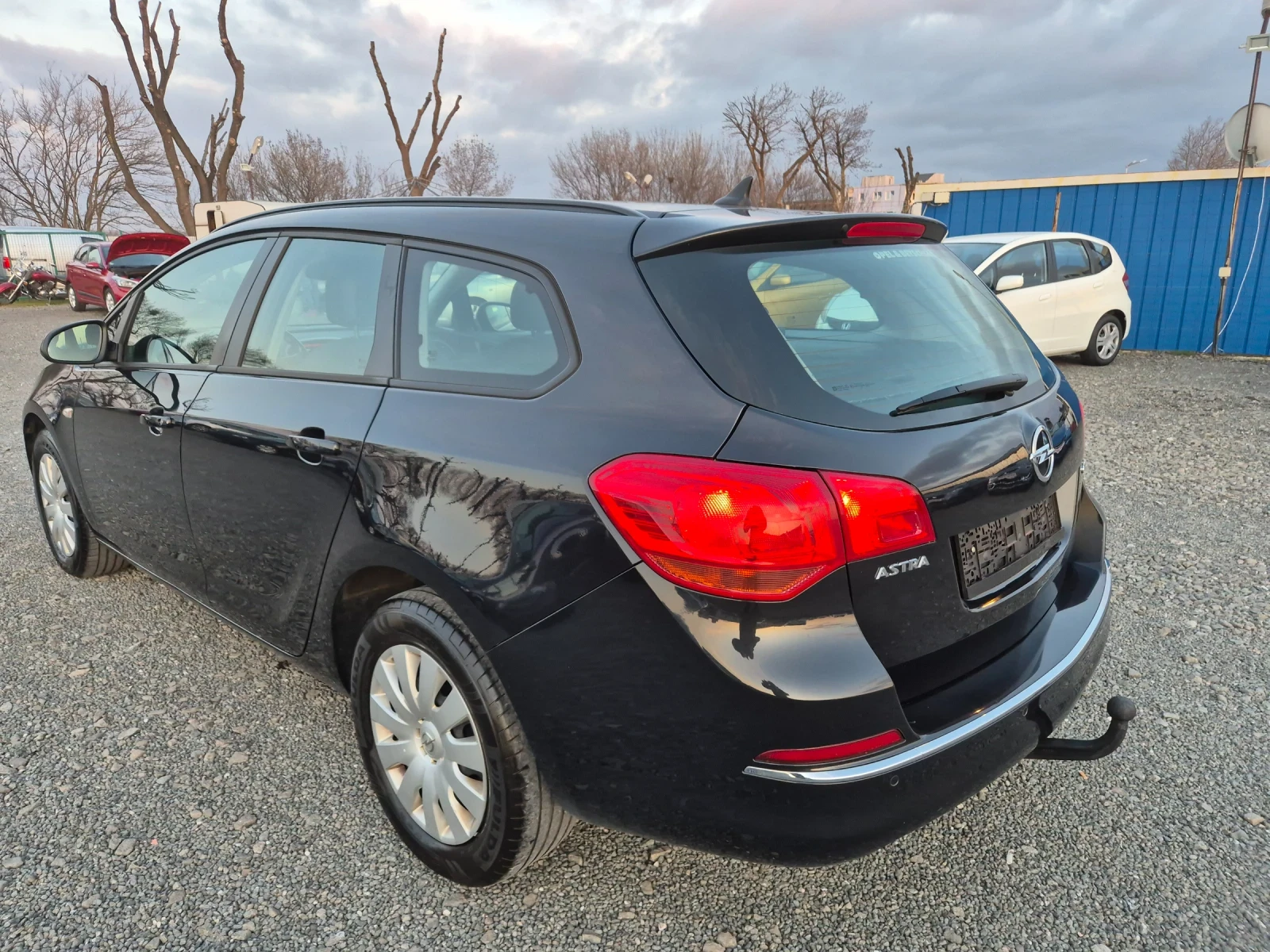 Opel Astra 2015г., снимка 4 - Автомобили и джипове - 53939078