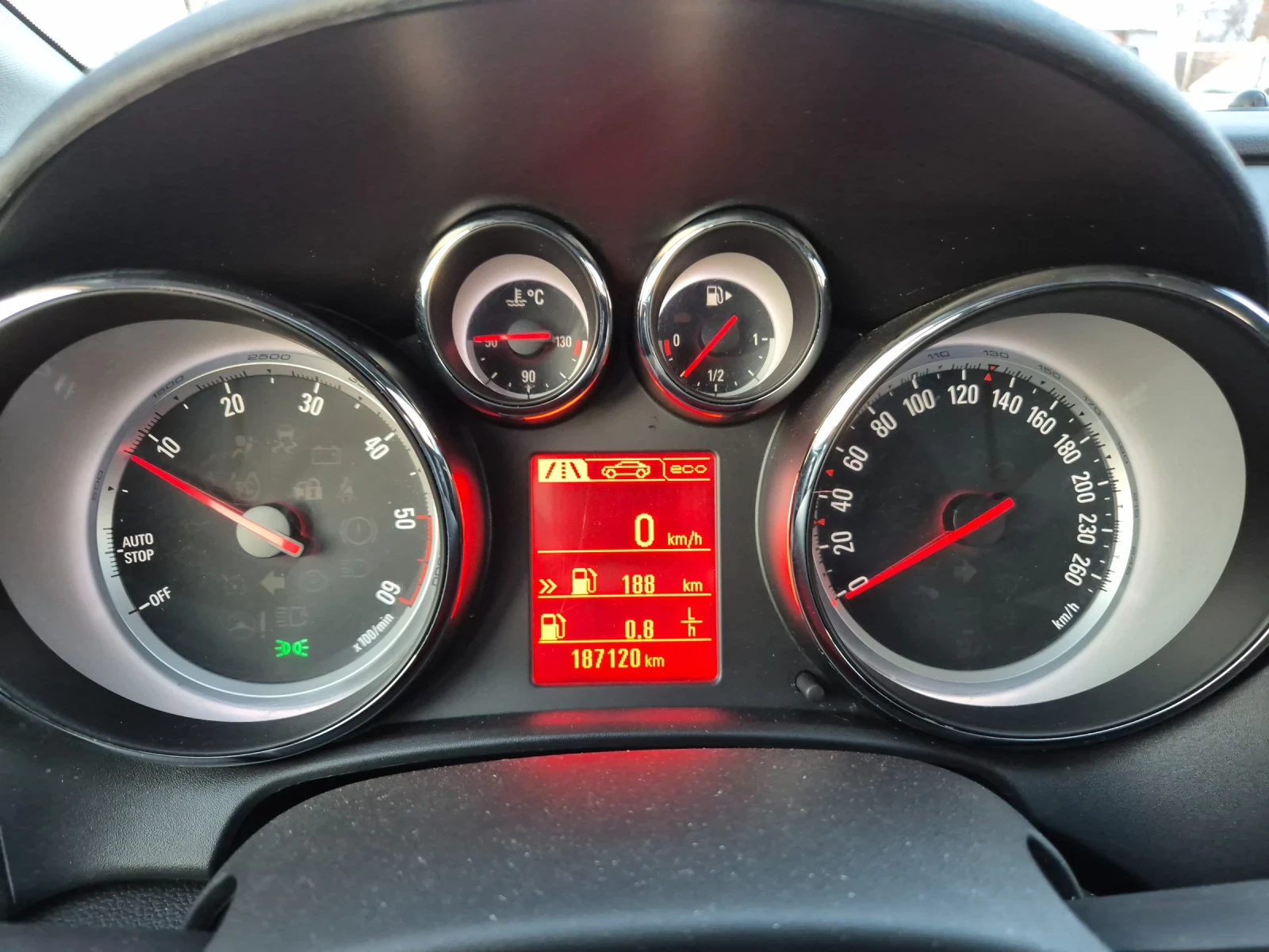 Opel Astra 2015г., снимка 13 - Автомобили и джипове - 53939078