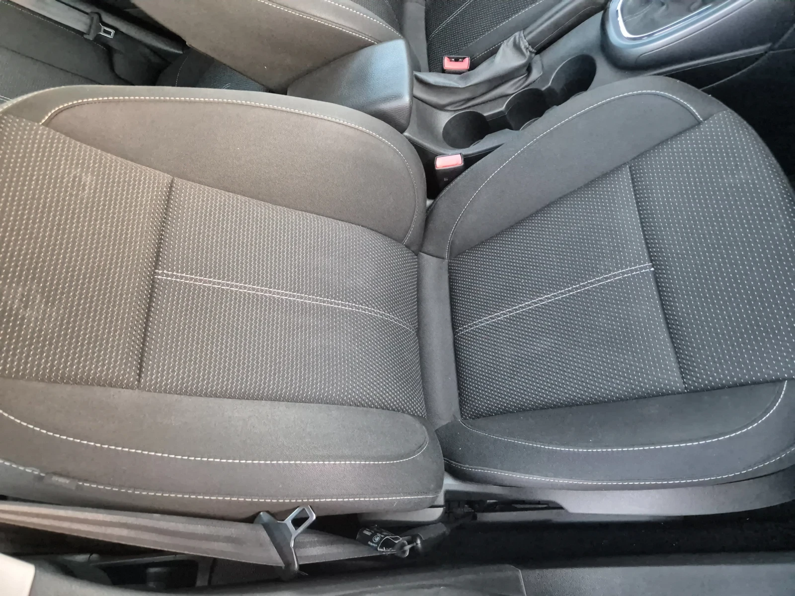 Opel Astra 2015г., снимка 8 - Автомобили и джипове - 53939078