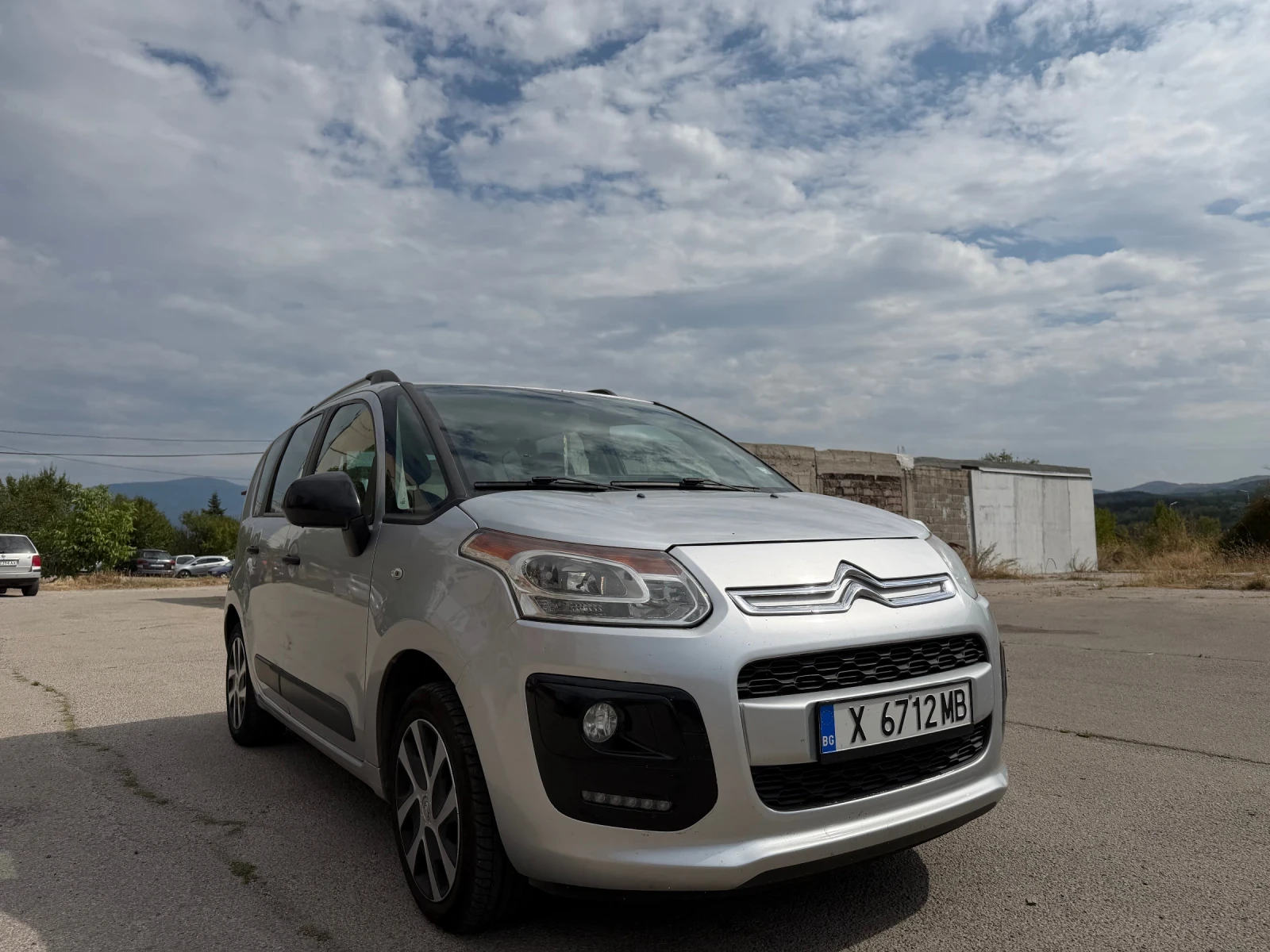 Citroen C3 Picasso 1, 6TDI-160 000км.-ПървиСобственик-НОВА, снимка 6 - Автомобили и джипове - 55747117