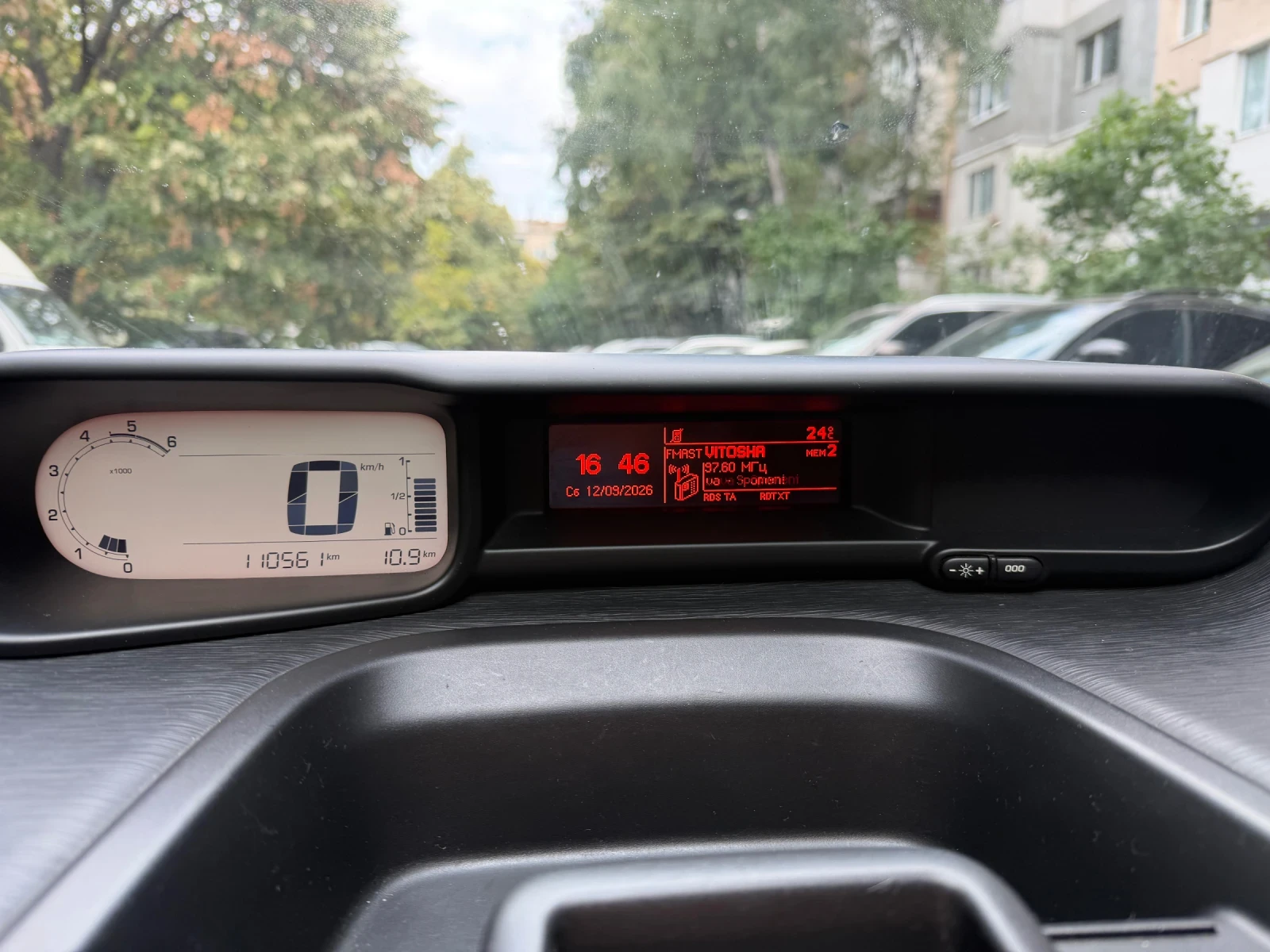 Citroen C3 Picasso 1, 6TDI-110000км.-ПървиСобственик-НОВА, снимка 17 - Автомобили и джипове - 55747117