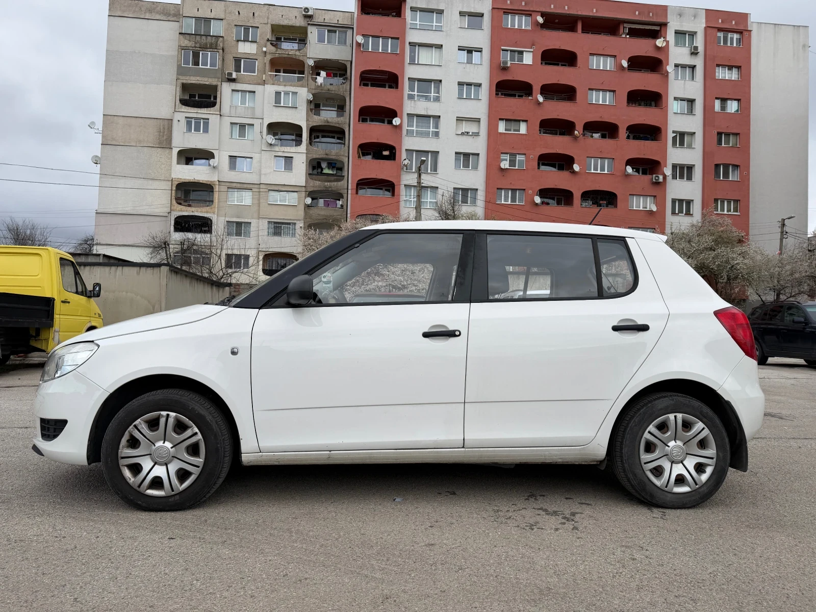 Skoda Fabia 1, 6TDI-123000км.-ПървиСобственик-НОВА, снимка 2 - Автомобили и джипове - 54014141