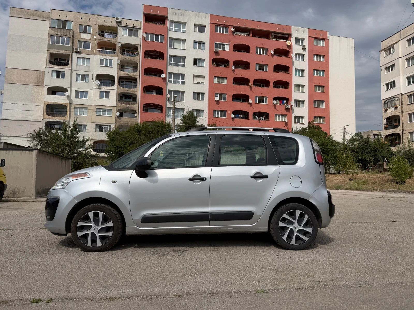 Citroen C3 Picasso 1, 6TDI-160 000км.-ПървиСобственик-НОВА, снимка 3 - Автомобили и джипове - 55747117