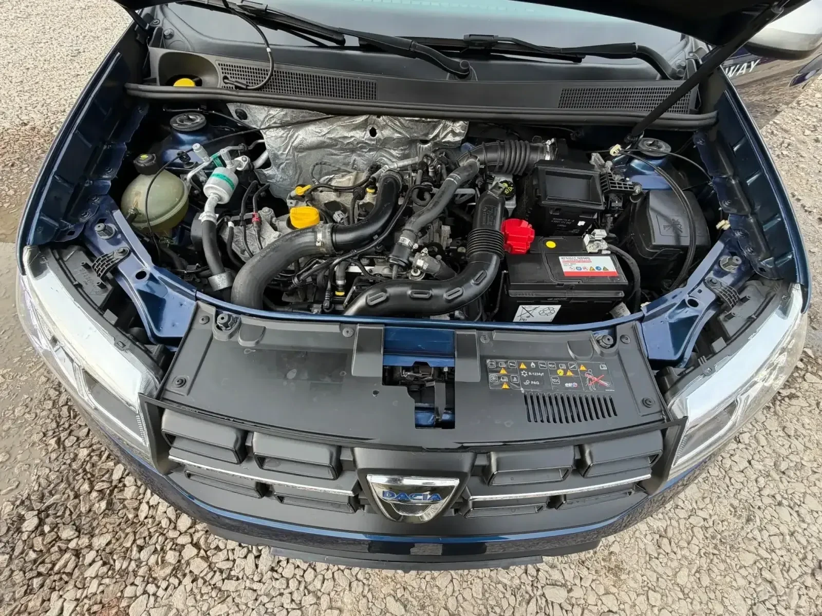 Dacia Logan BENZIN* STEPWAY* FACE* EVRO6, снимка 15 - Автомобили и джипове - 54207084