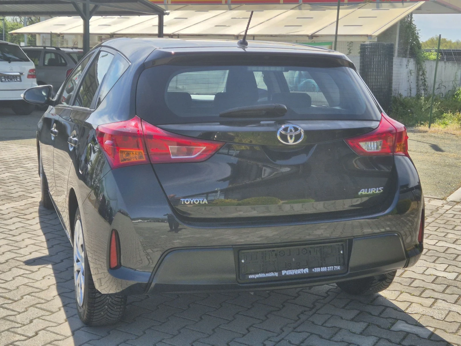 Toyota Auris 1.4D4D 90к.с., снимка 9 - Автомобили и джипове - 54303184