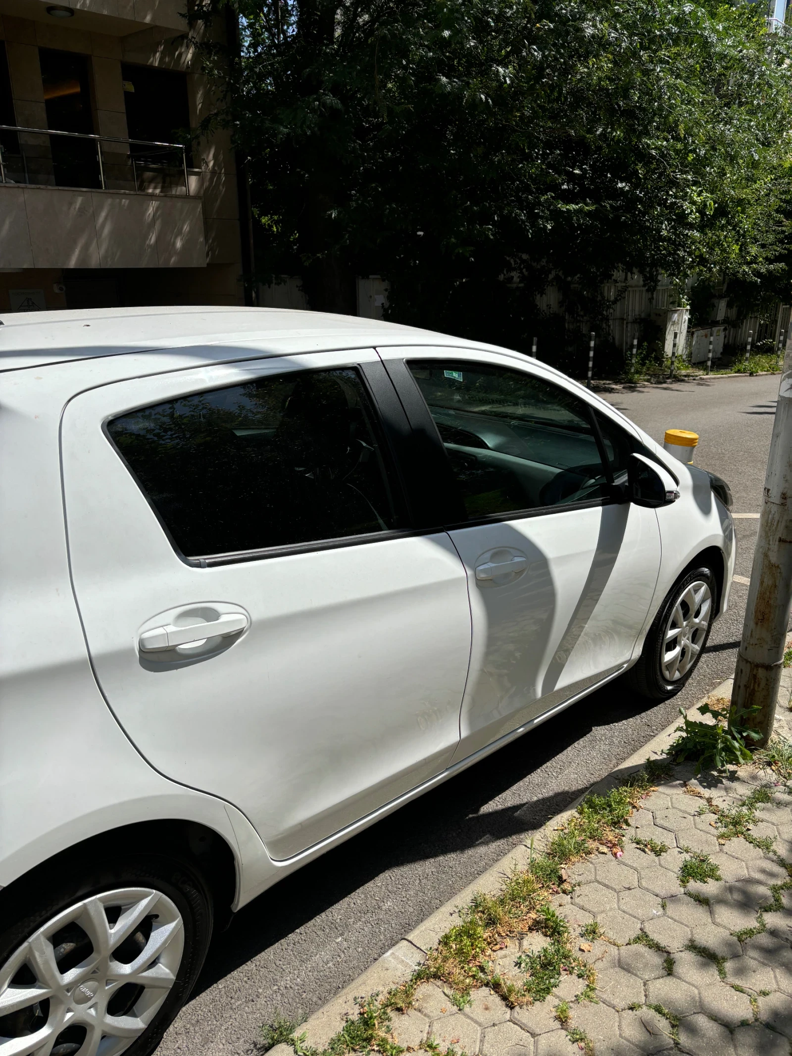 Toyota Yaris, снимка 4 - Автомобили и джипове - 54570938