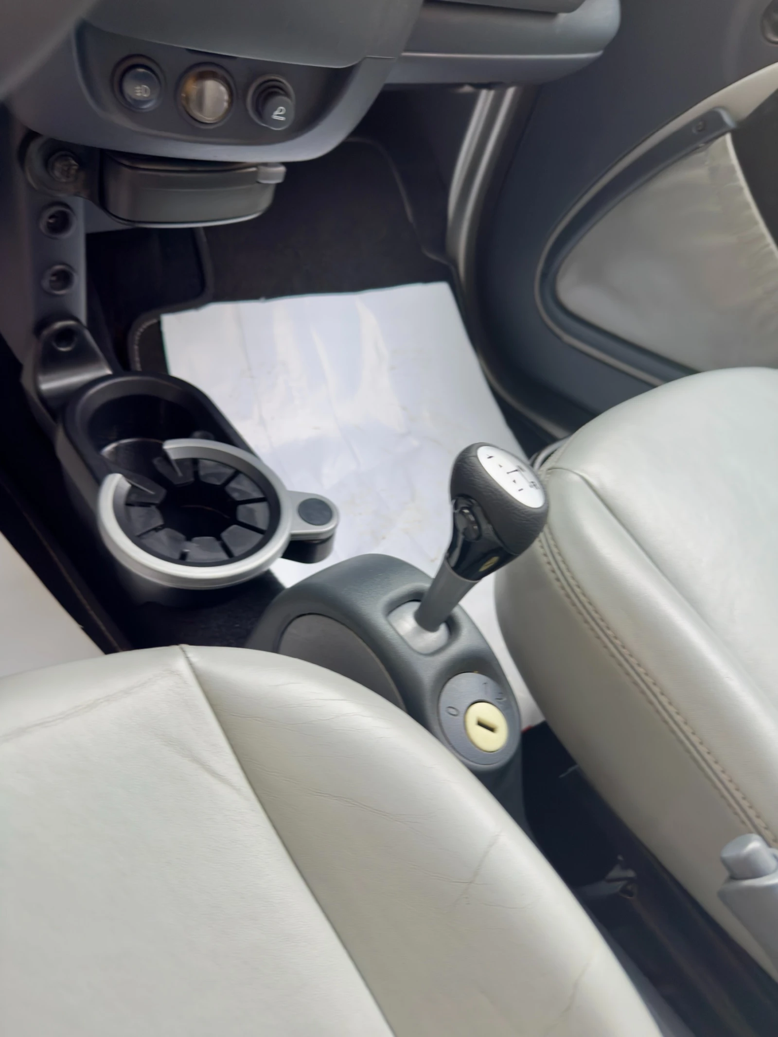 Smart Fortwo, снимка 4 - Автомобили и джипове - 54596229