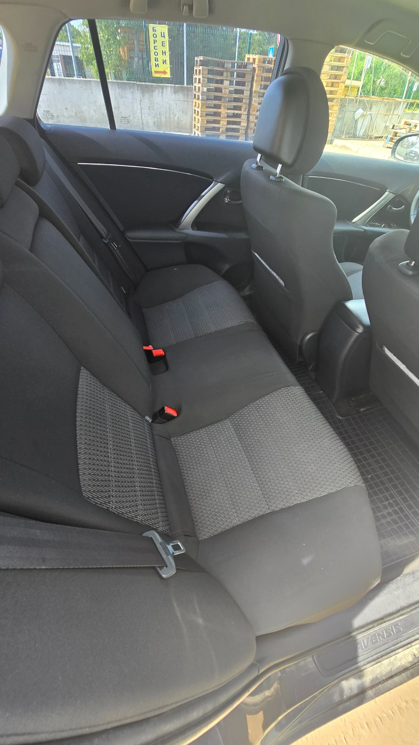 Toyota Avensis 1, 8 vvti - 147 к.с. N1, снимка 13 - Автомобили и джипове - 54876832