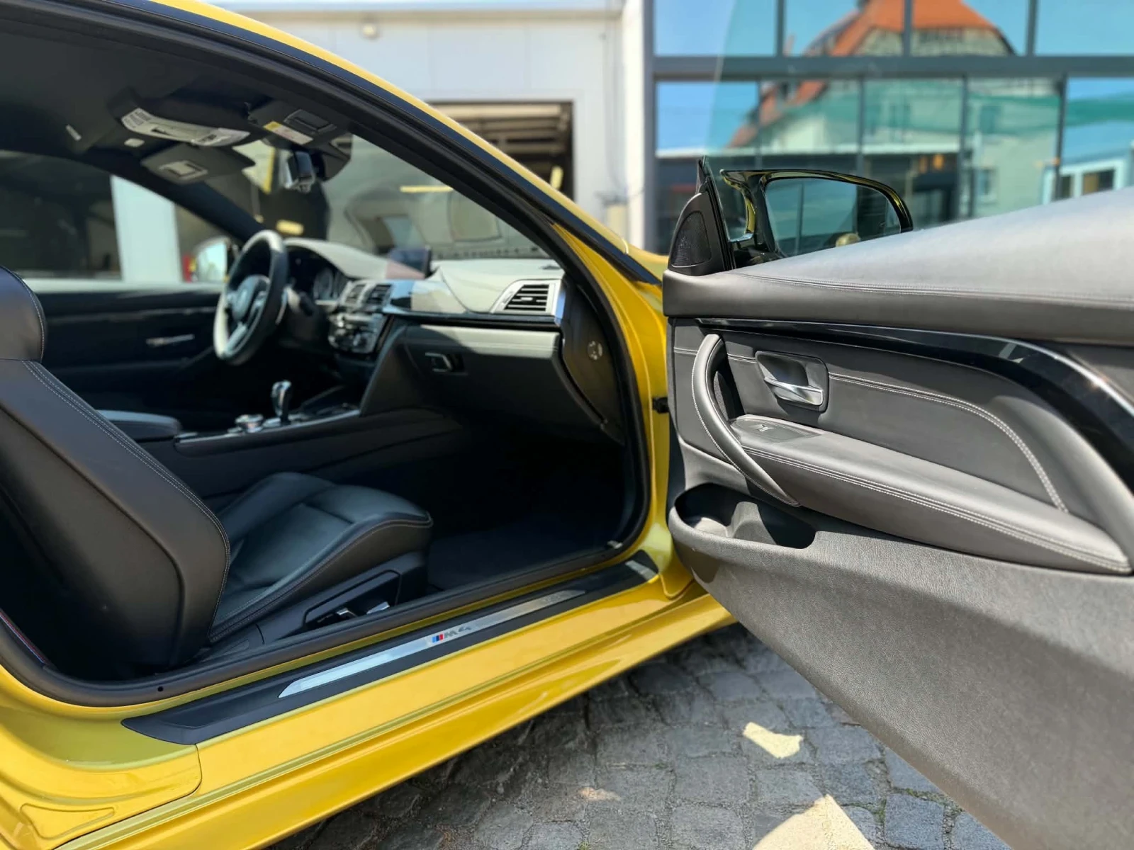 BMW M4 Competition LCI Austin Yellow EU, снимка 13 - Автомобили и джипове - 55298706