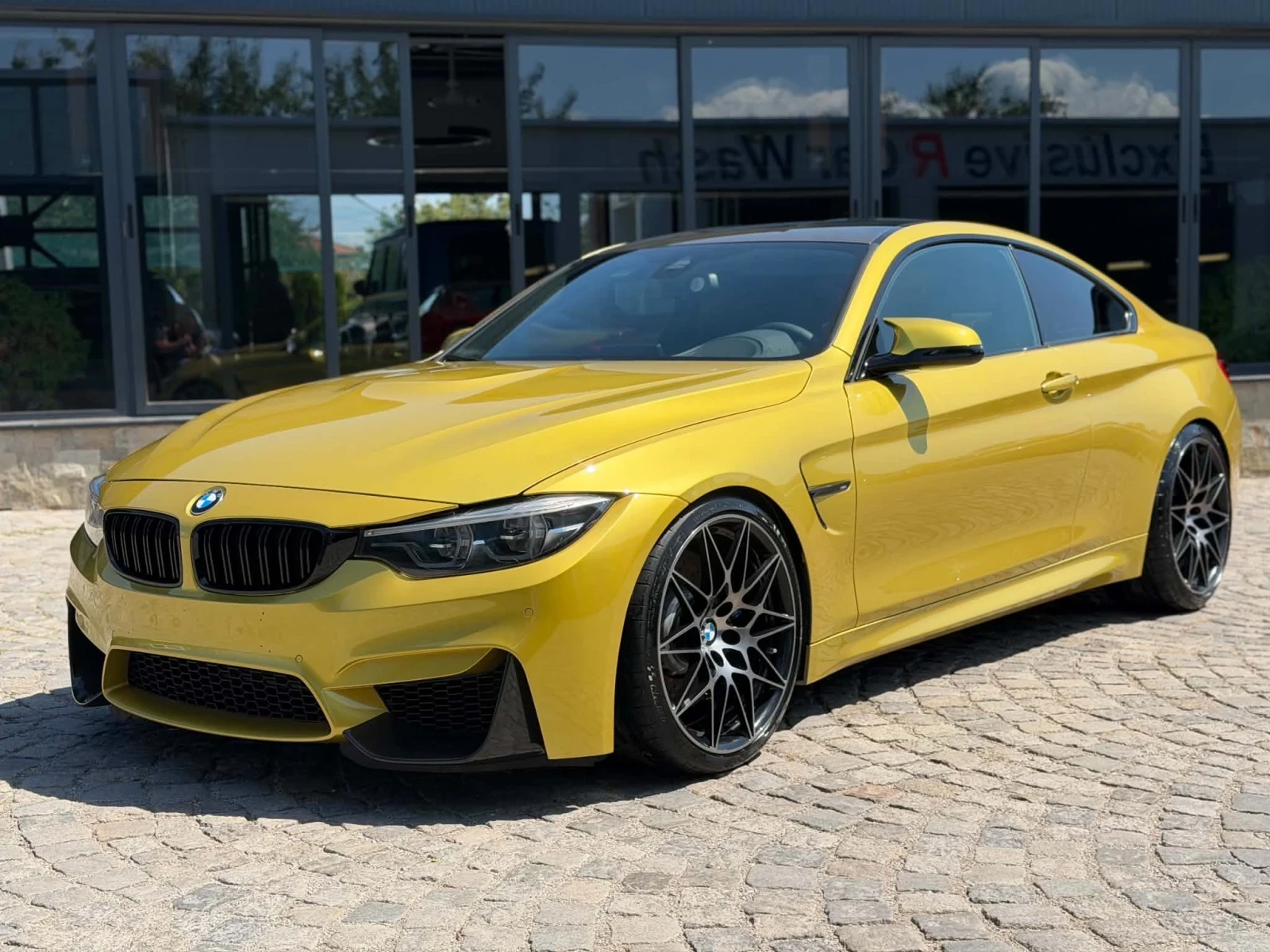 BMW M4 Competition LCI Austin Yellow EU