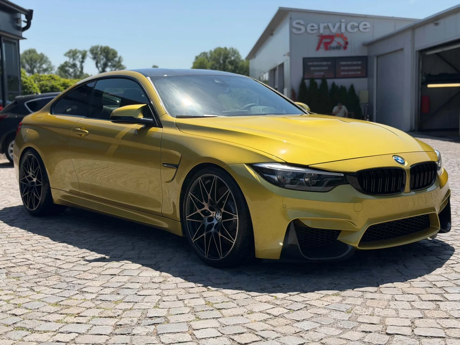 BMW M4 Competition LCI Austin Yellow EU, снимка 2 - Автомобили и джипове - 55298706