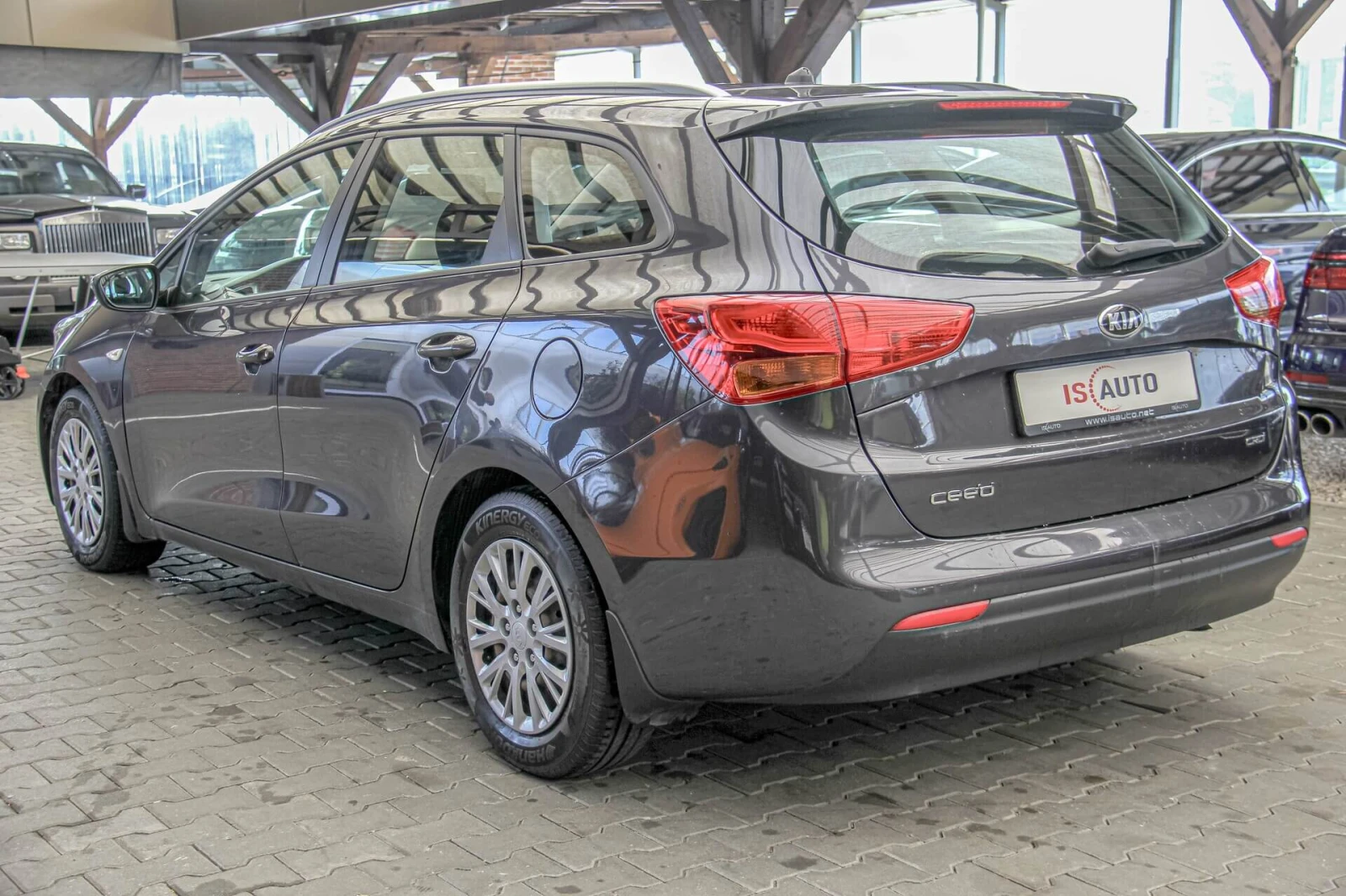 Kia Ceed 1.6CRDI/Климатик/МултиВолан/USB/Android, снимка 5 - Автомобили и джипове - 55609898