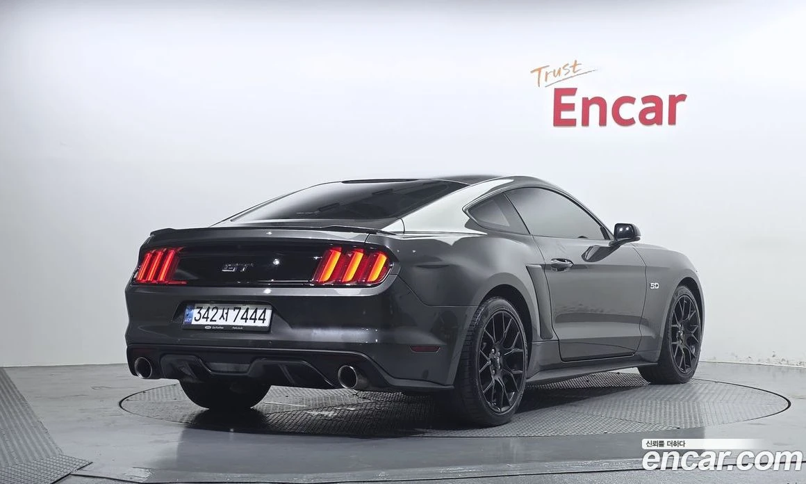 Ford Mustang GT Coupe, снимка 2 - Автомобили и джипове - 56122045
