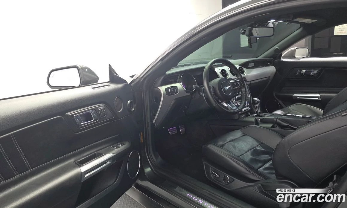 Ford Mustang GT Coupe, снимка 10 - Автомобили и джипове - 56122045