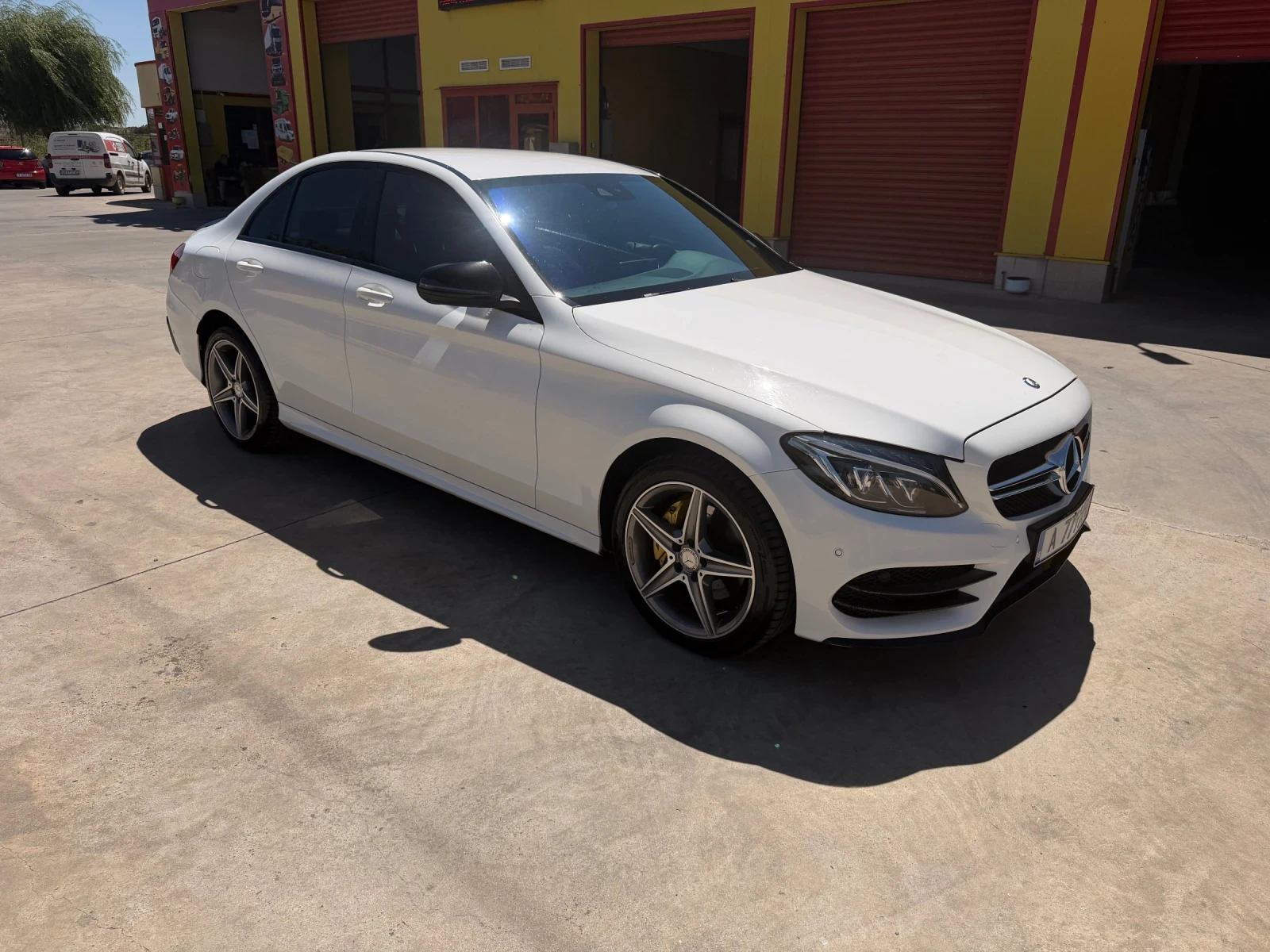 Mercedes-Benz C 220 4Matic, снимка 3 - Автомобили и джипове - 56730213