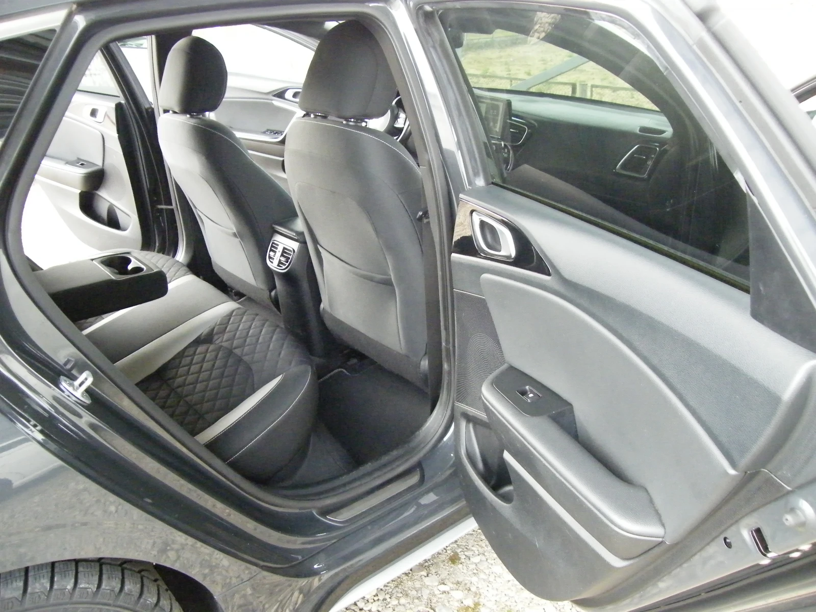 Kia Pro ceed 1.6 GT-LINE , снимка 10 - Автомобили и джипове - 56747676