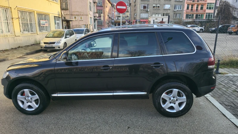 VW Touareg, снимка 3 - Автомобили и джипове - 48278169