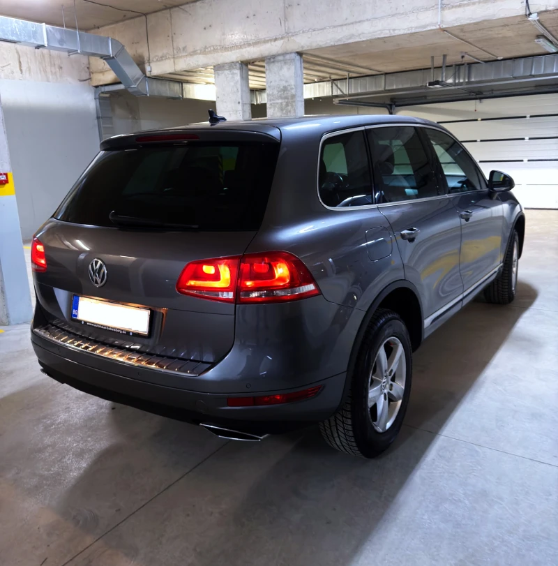 VW Touareg 3.0 TDI, снимка 5 - Автомобили и джипове - 48851048