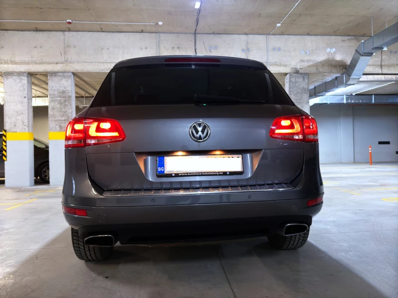 VW Touareg 3.0 TDI, снимка 4 - Автомобили и джипове - 48851048