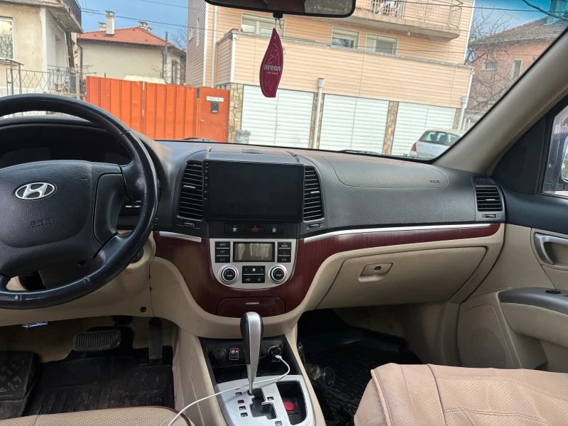 Hyundai Santa fe 2, 7 Газов Инжекцион 7 места, снимка 3 - Автомобили и джипове - 49470440