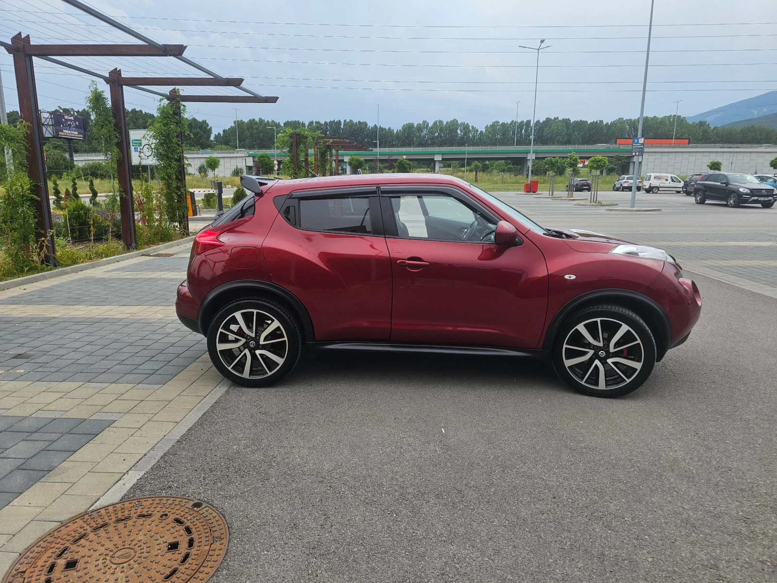 Nissan Juke 1.6 турбо - изображение 4