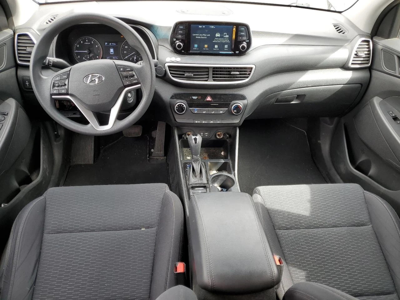 Hyundai Tucson SE* ПОДГРЕВ* КАМЕРИ*  - изображение 8