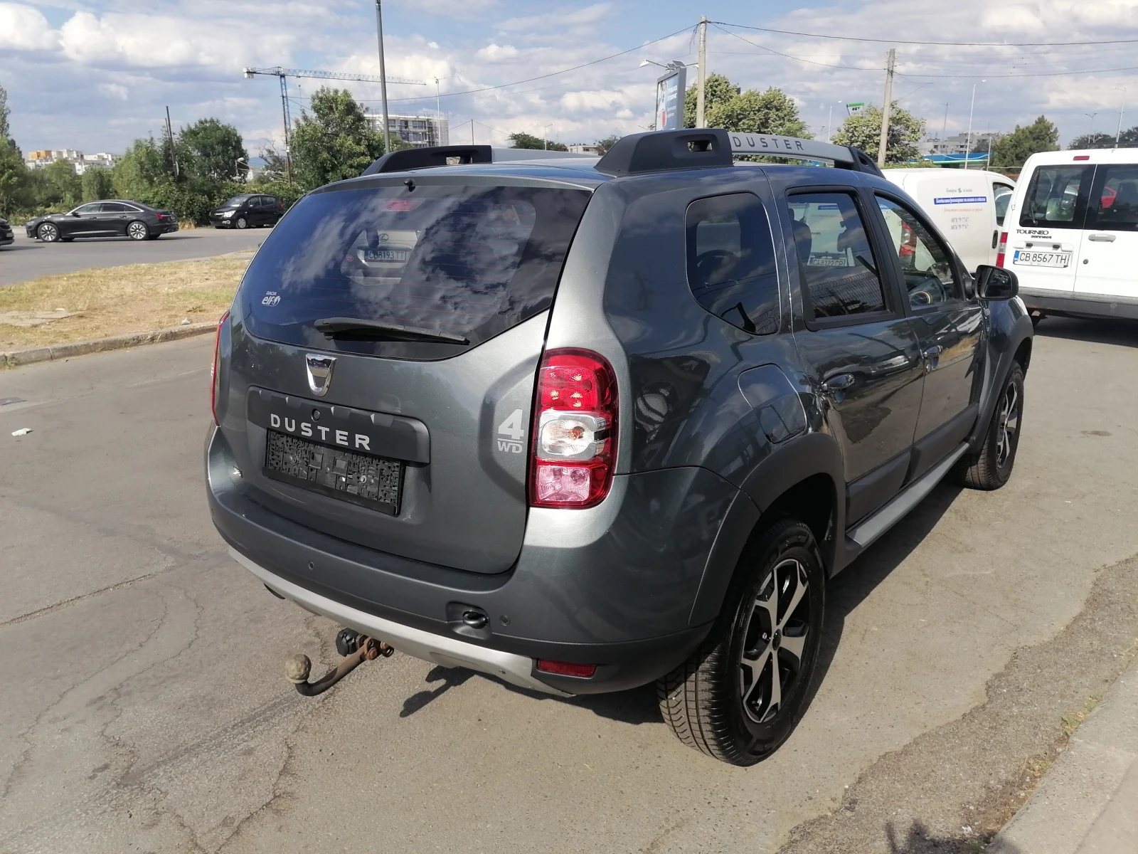 Dacia Duster 1.2i 4x4 - изображение 7