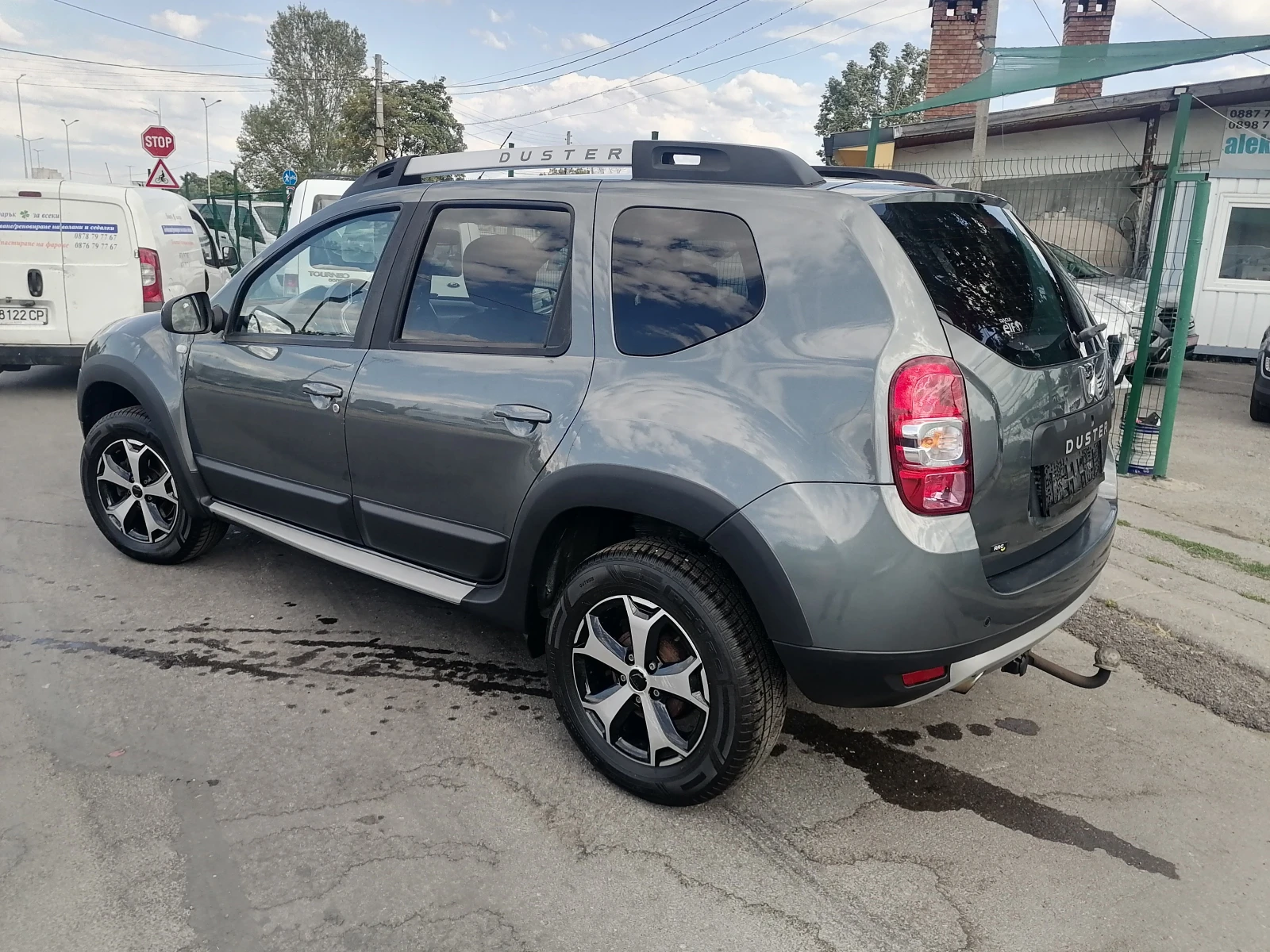 Dacia Duster 1.2i 4x4 - изображение 4