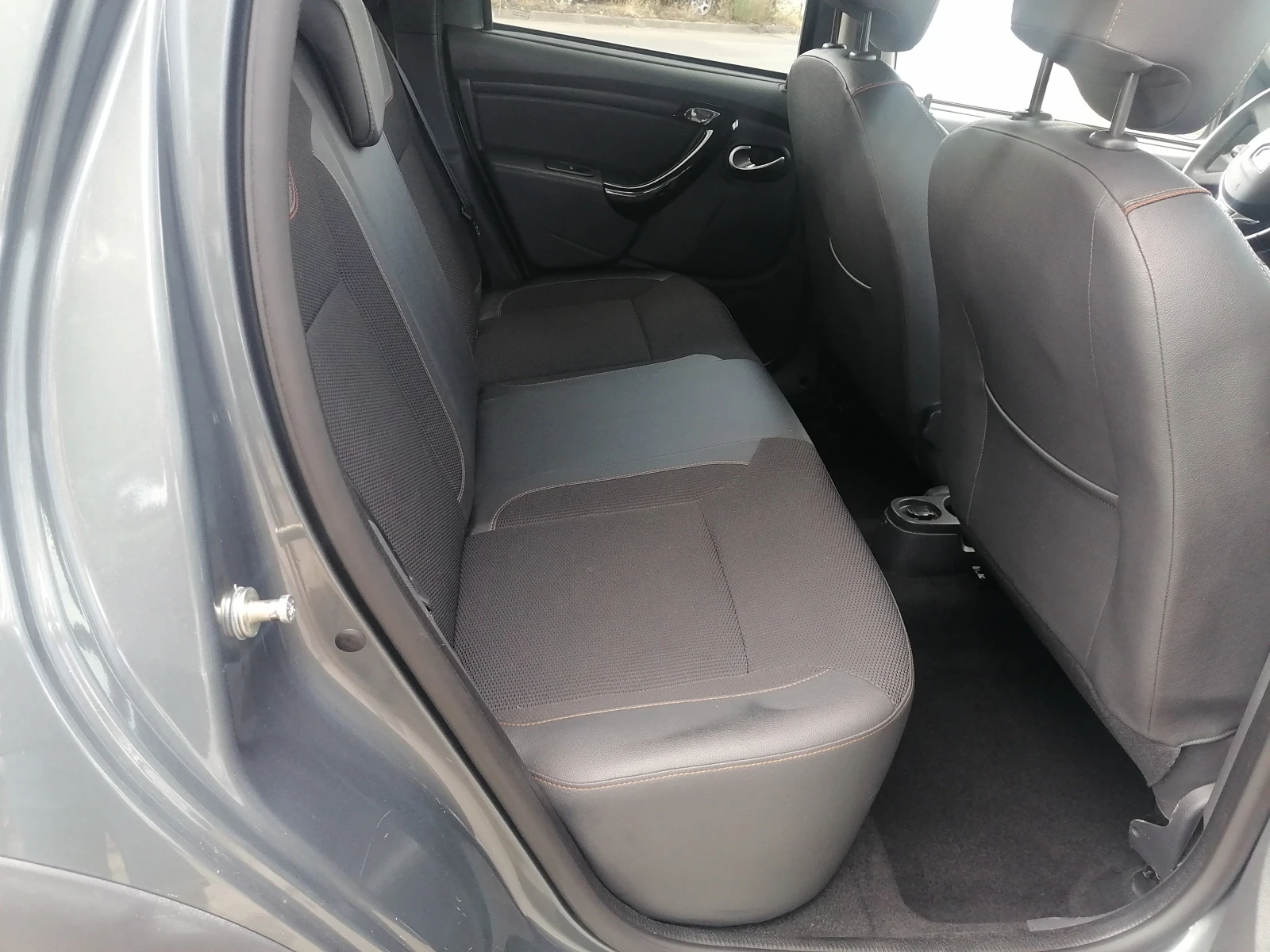 Dacia Duster 1.2i 4x4 | Mobile.bg — изображение 13