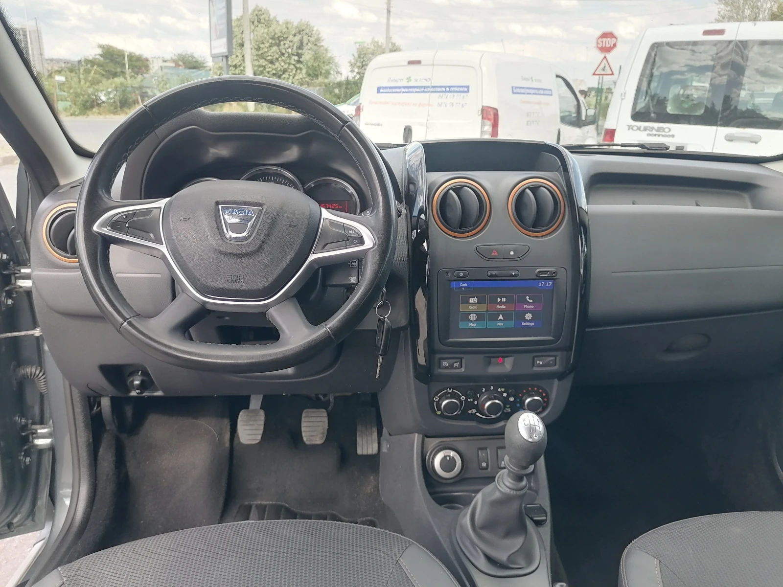 Dacia Duster 1.2i 4x4 | Mobile.bg — изображение 11