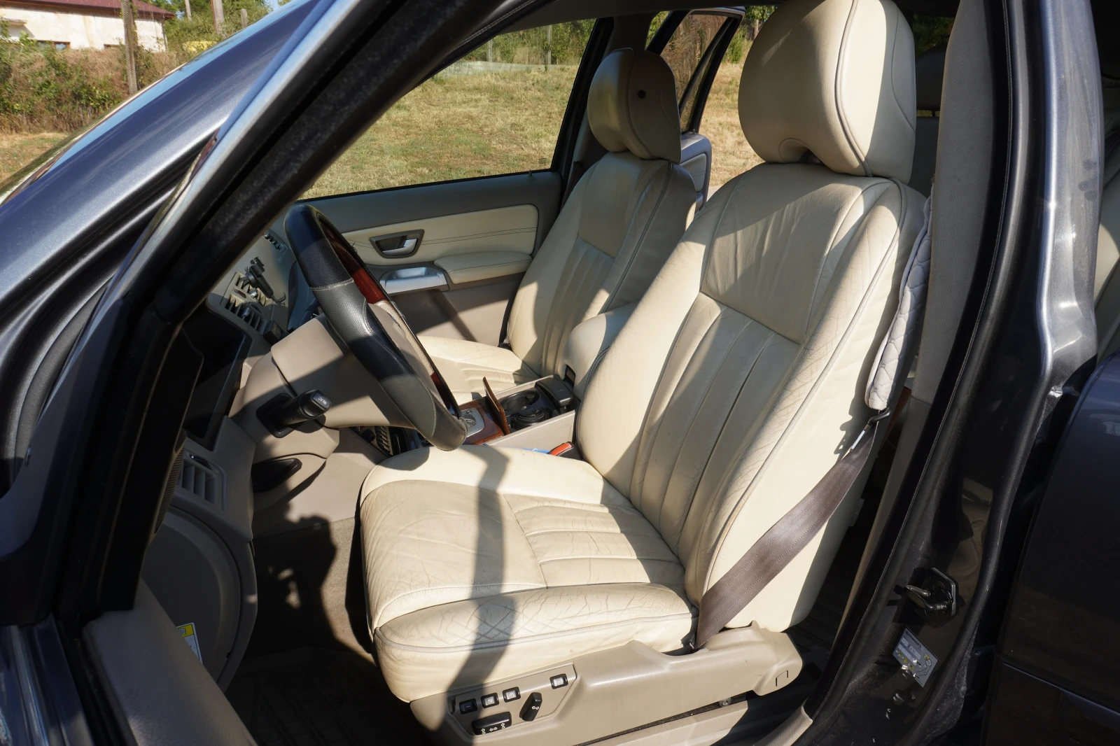 Volvo Xc90 D5 2.4TDi AT - изображение 10
