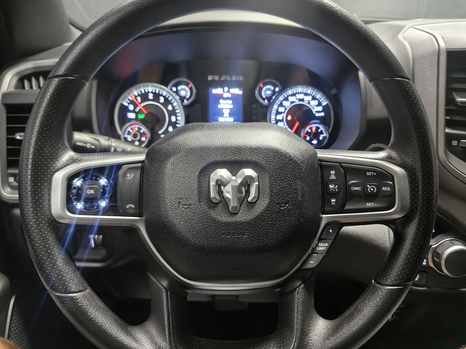 Dodge RAM 1500 5.7* V8* LIMITED* E-TORQUE* 16000KM* ЧИСТО НОВ*  - изображение 7