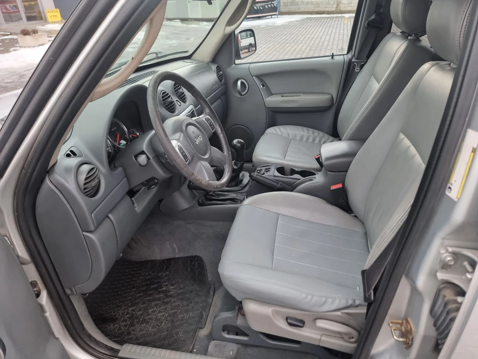 Jeep Cherokee 2.8 CRD | Mobile.bg � ����������� 11