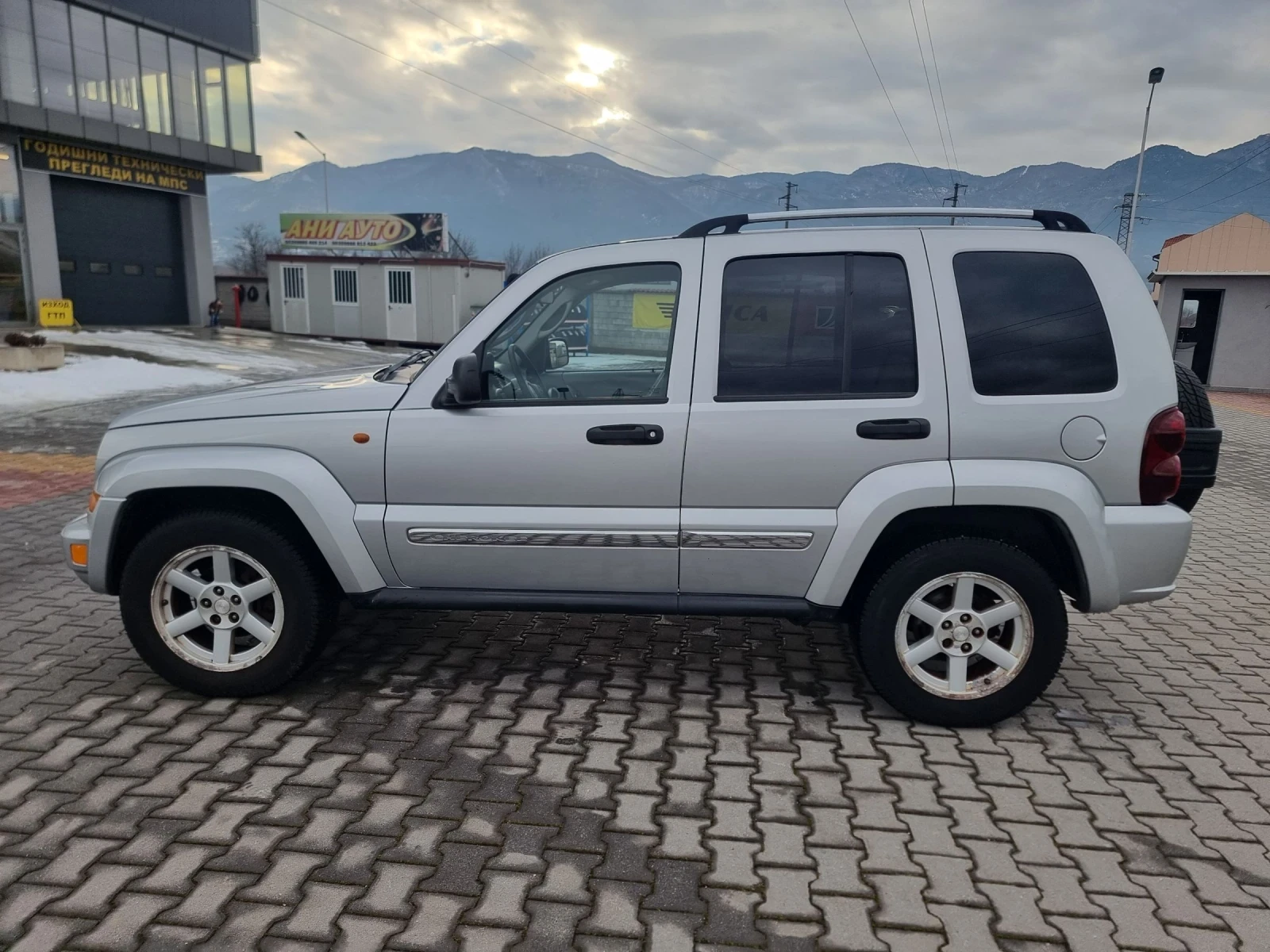 Jeep Cherokee 2.8 CRD | Mobile.bg � ����������� 2