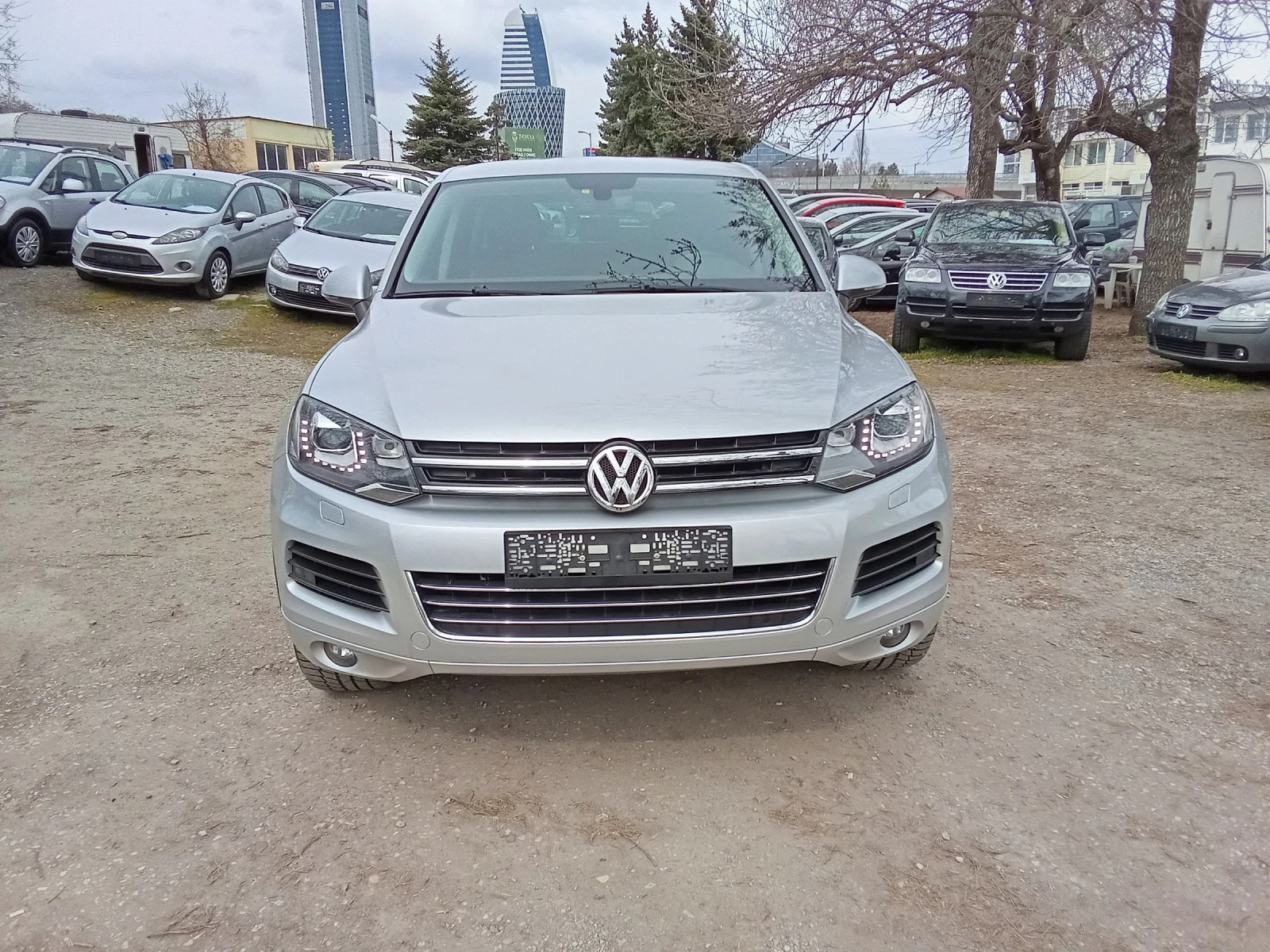 VW Touareg 3.0TDI - LED - NAVI - КОЖА, снимка 7 - Автомобили и джипове - 53931556
