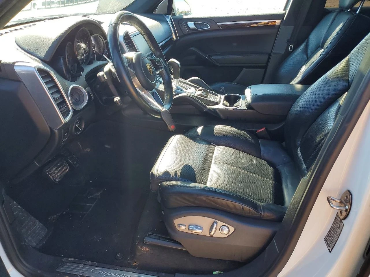 Porsche Cayenne 3.6i - Панорама - Подгрев - Обдухване - Очаква дос, снимка 7 - Автомобили и джипове - 53952578