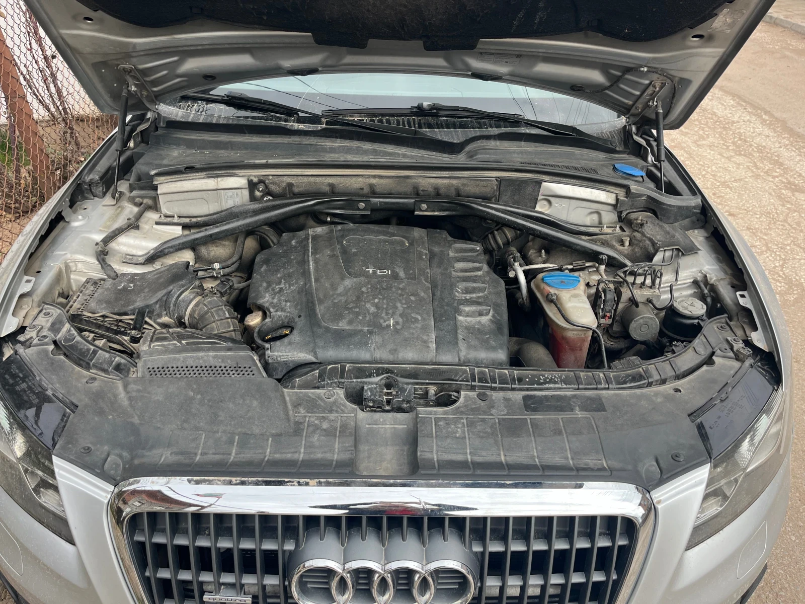 Audi Q5 2.0 TDI, снимка 12 - Автомобили и джипове - 54293646