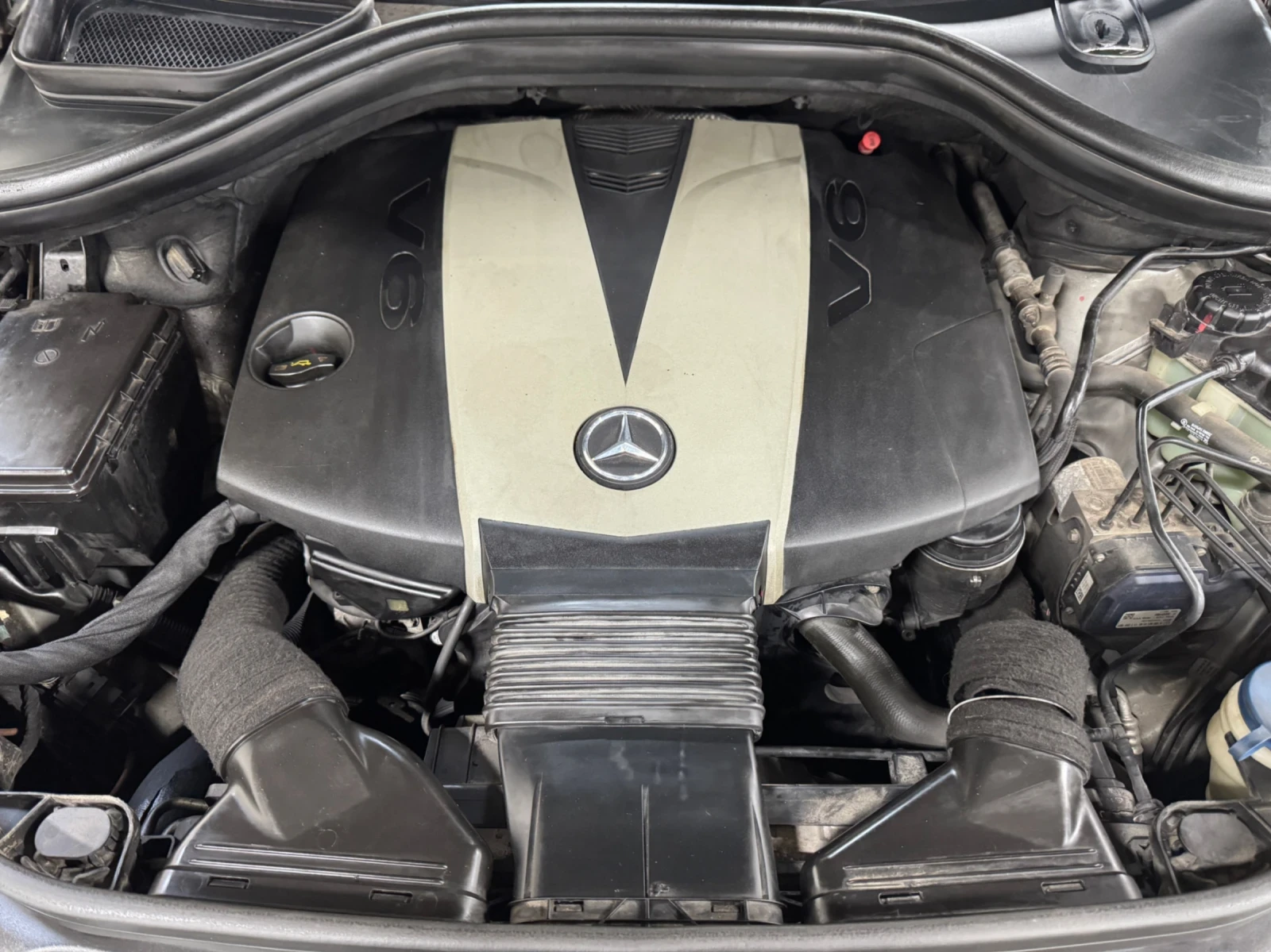 Mercedes-Benz ML 350 BlueTec, снимка 13 - Автомобили и джипове - 54706201