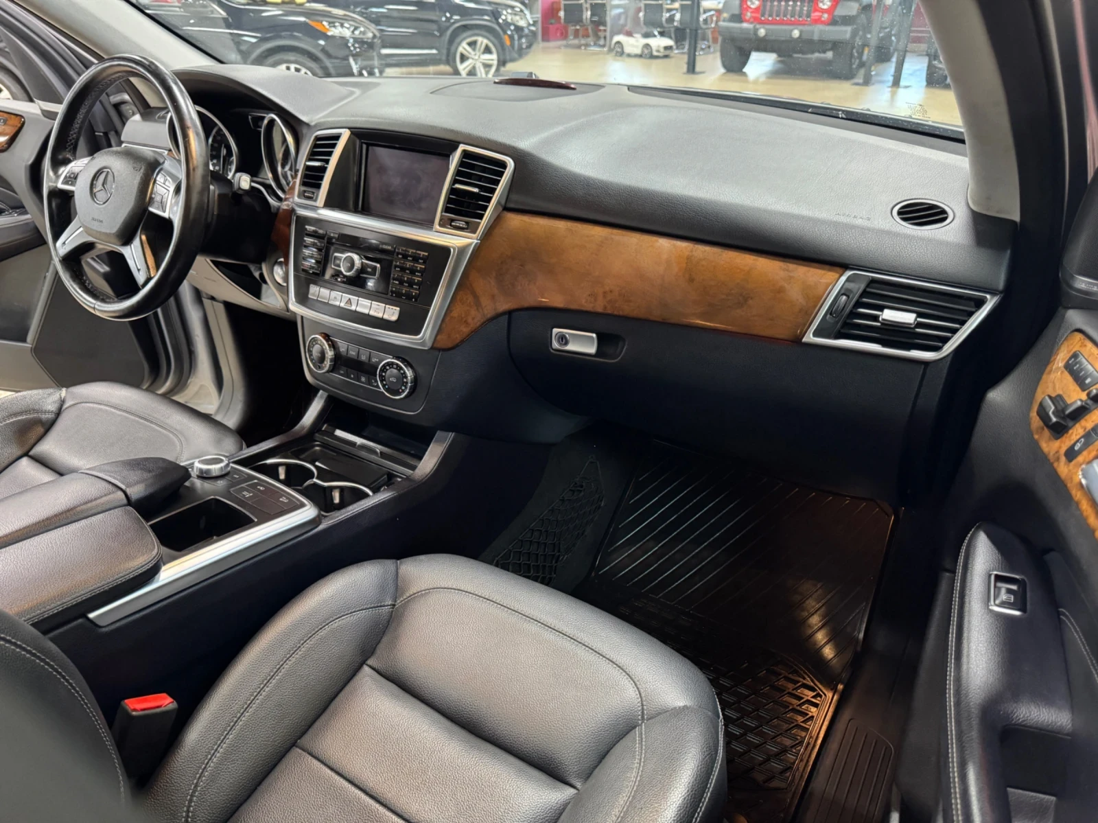 Mercedes-Benz ML 350 BlueTec, снимка 7 - Автомобили и джипове - 54706201