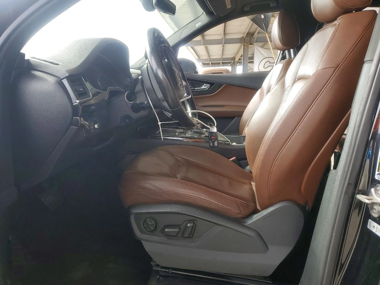Audi Q7 3.0l Premium Plus, снимка 7 - Автомобили и джипове - 54881773