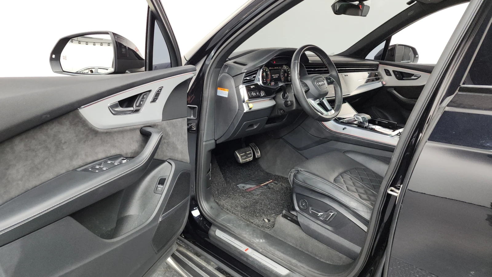 Audi Q7 MATRIX* DIS* S-LINE* PANO* ОБДУХ* HUD* МАСАЖ* 360*, снимка 8 - Автомобили и джипове - 55087047