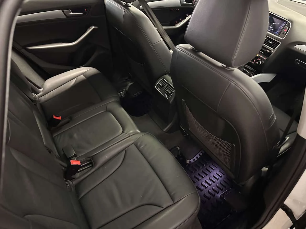 Audi Q5 * QUATTRO PROGRESSIV 2.0T/NAVIGATION/LEATHER/KEYLE, снимка 8 - Автомобили и джипове - 55153823