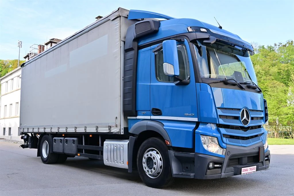 Mercedes-Benz Actros 1843 Борд, сервизна книжка, снимка 2 - Камиони - 54200294