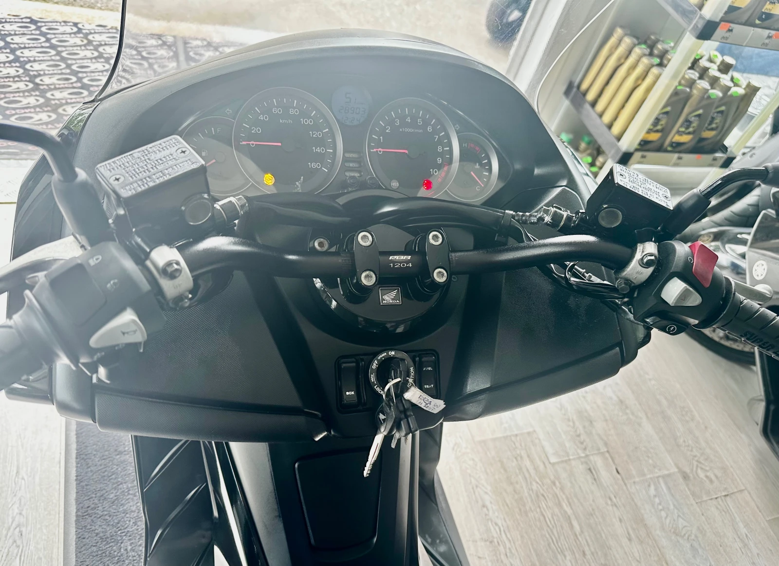 Honda Forza 300i ABS 28903км. - изображение 2