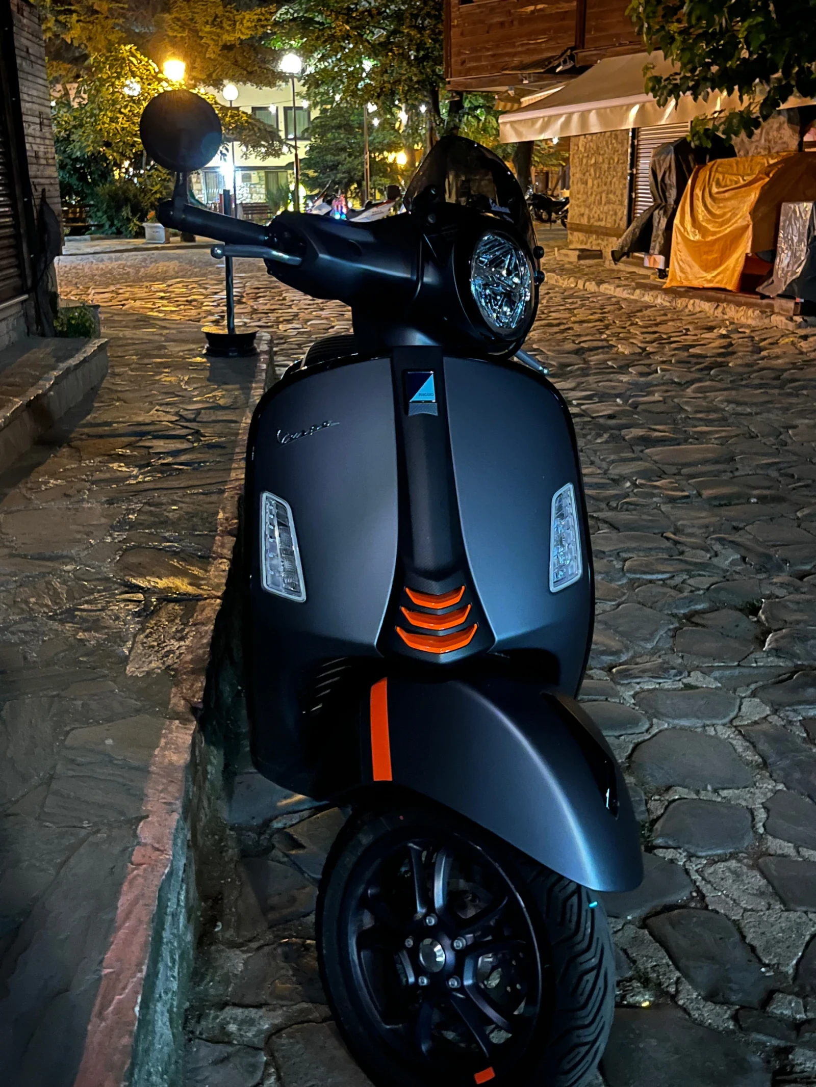 Vespa GTS