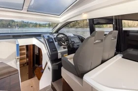 Моторна яхта Fairline 45GT, снимка 8 - Воден транспорт - 41922744