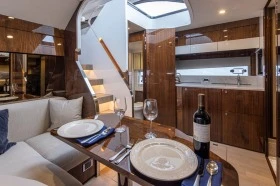 Моторна яхта Fairline 45GT, снимка 15 - Воден транспорт - 41922744