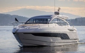 Моторна яхта Fairline 45GT, снимка 2 - Воден транспорт - 41922744