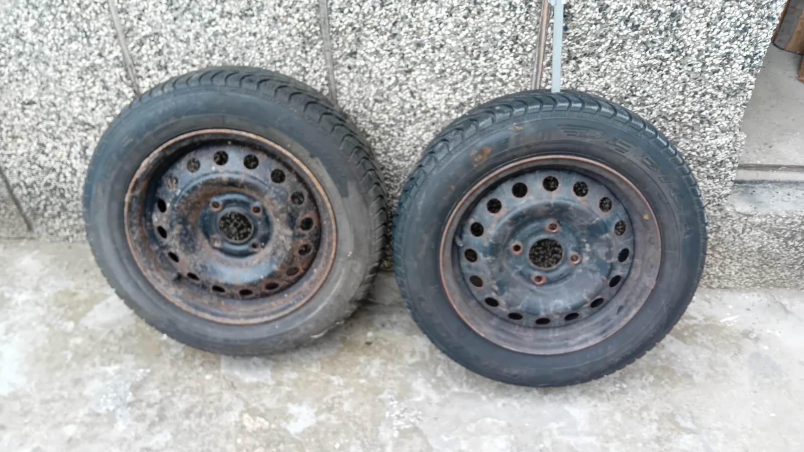 Гуми с джанти Други 185/65R15